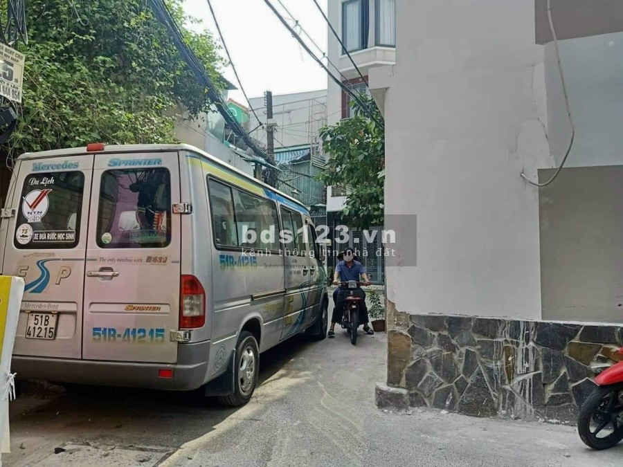 HXH Nguyễn Văn Công dtsd 4x11 42m2, phường 3, 2 góc MT, full nội thất vào ở ngay