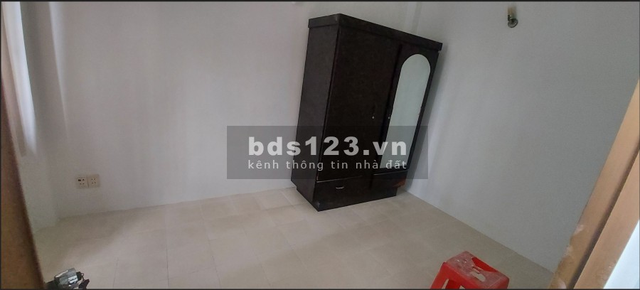 Cho thuê nhà nguyên căn Lê Văn Sỹ Quận 3 THCM giá 10.5 triệu/táng, đúc 3 tầng kiên cố