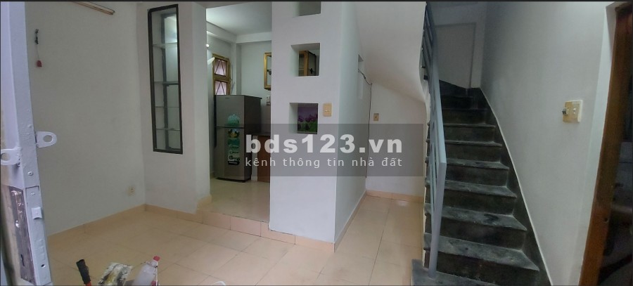Cho thuê nhà nguyên căn Lê Văn Sỹ Quận 3 THCM giá 10.5 triệu/táng, đúc 3 tầng kiên cố