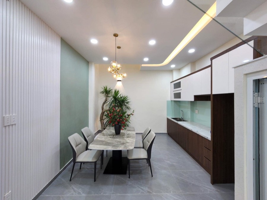 Bán nhà nguyên căn hẻm 6M thông Thạch Lam Tân Phú, dtsd 70m2, 3 tầng giá chỉ 7 Tỷ