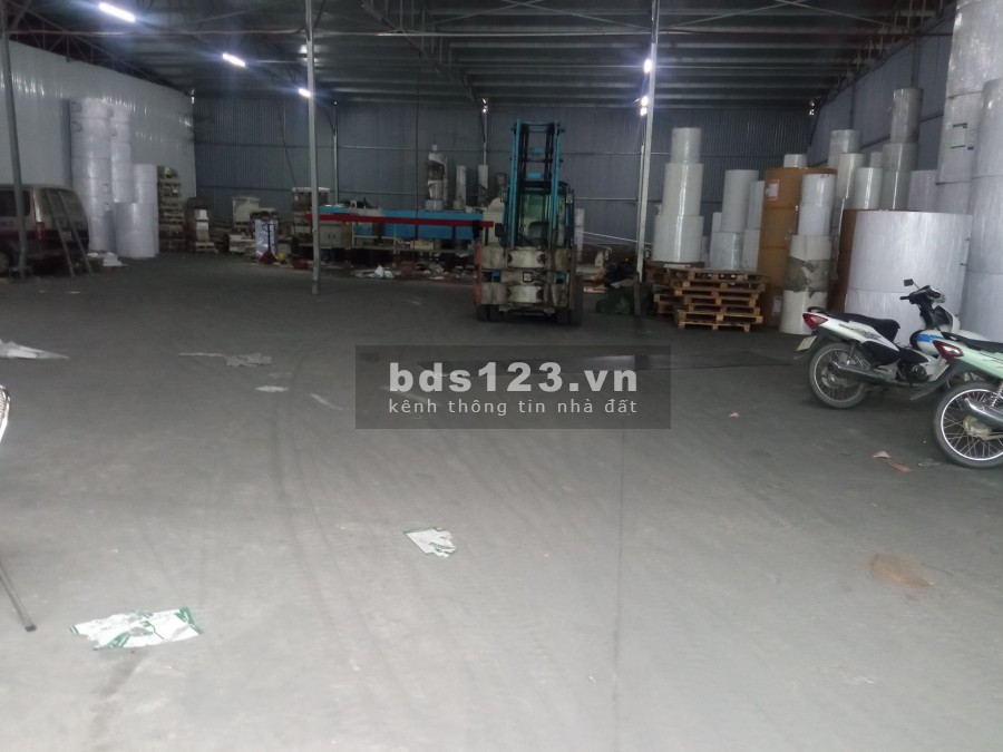 Cho thuê kho xưởng 400m2 800m2 khu đô thị Mới Thanh Hà Quận Hà Đông lh 0983537486