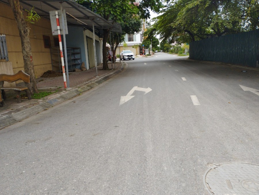 Bán đất phân lô căn góc kinh doanh đường Ỷ Lan Gia Lâm, dt 79m2 MT 10m giá chào 4y tỷ