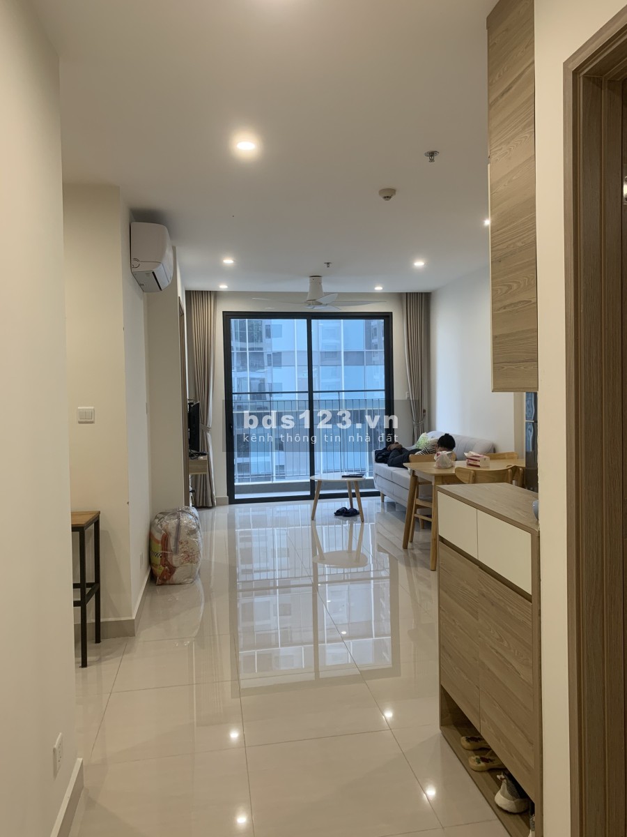 Bán cắt lỗ căn hộ GÓC 2PN 2VS giá 1.85 tỷ tại Vinhomes Ocean Park Gia Lâm, sổ đỏ chính chủ
