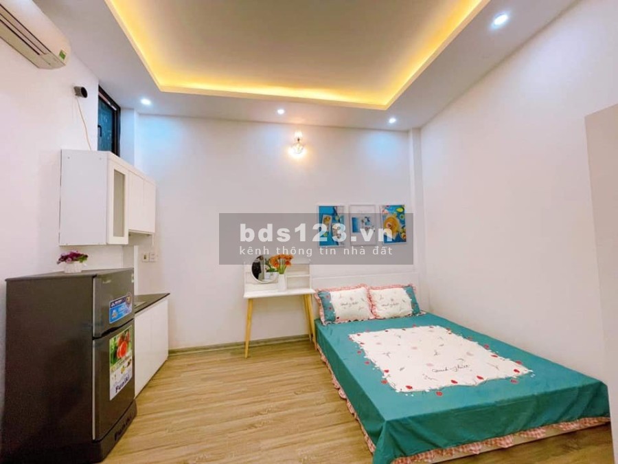 Bán nhà dân xây Thạch Bàn, Long Biên diện tích 45m2 nhà 3 tầng, sổ chính chủ, lh 0867629823
