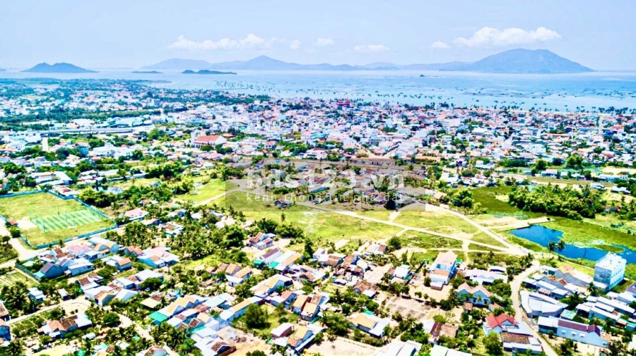 Đất nền Thị trấn Vạn Giã - Lõi đô thị hành chính KKT Vân Phong giá từ 11 triệu/m2, lh 0706229847