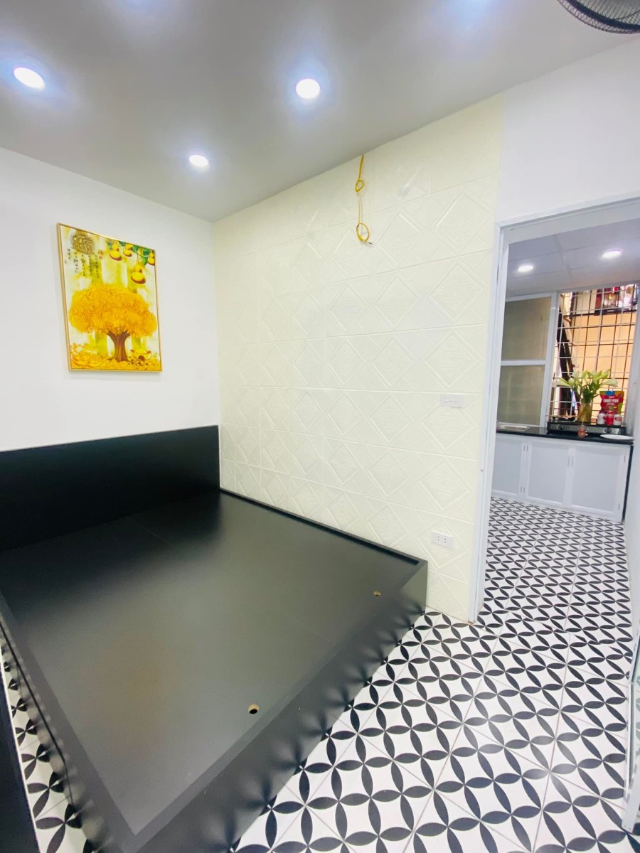 Chính chủ cần bán căn tập thể ở Ba Đình giá bán 1 tỷ 6 sổ đỏ chính chủ pháp lý chuẩn
