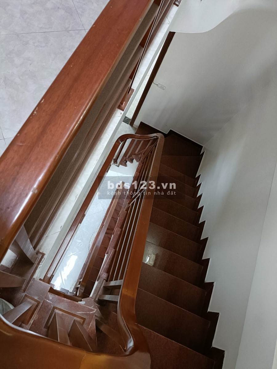 Cho thuê nhà mới rất đẹp ở hoặc kinh doanh phố Bồ Đề phù hợp kinh doanh đa ngành nghề