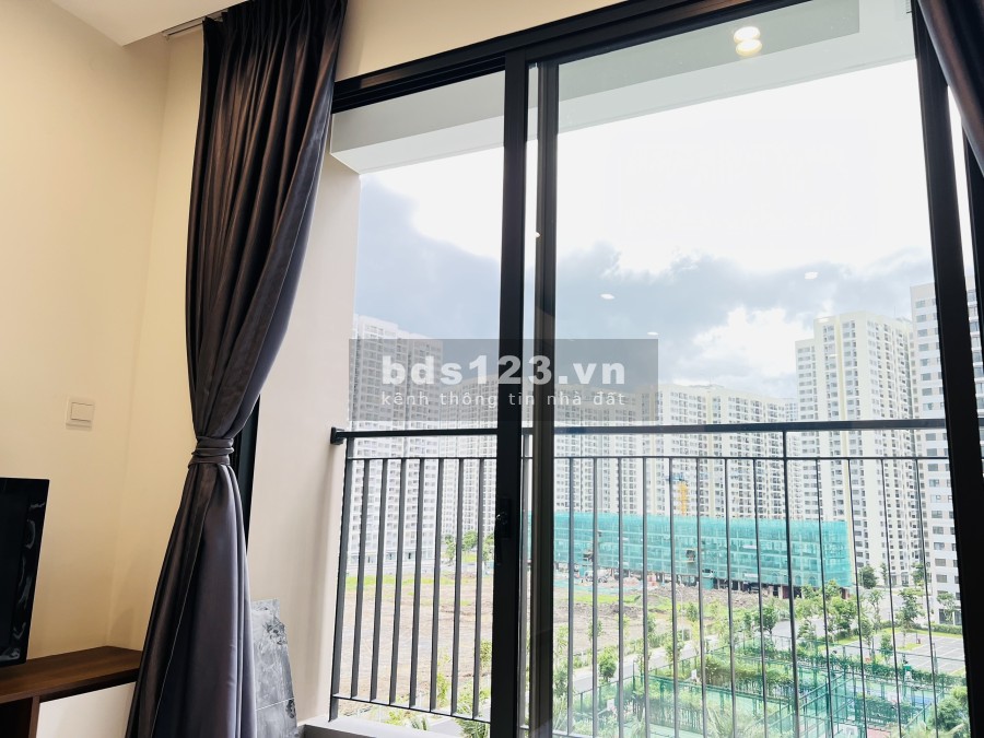 Cần cho thuê căn hộ 2PN 2WC vinhome grand park mới 100% vào ở ngay view thoáng mát