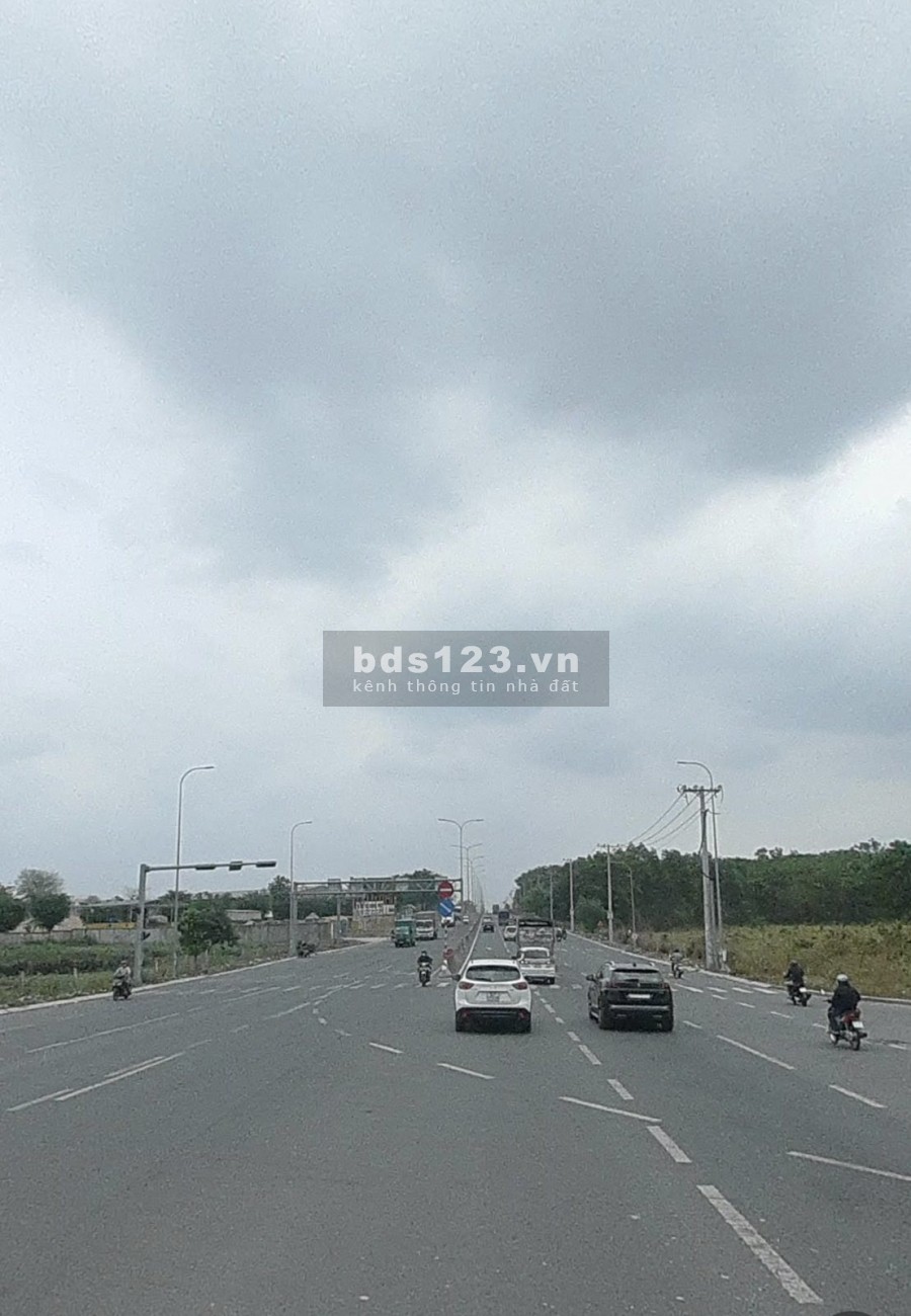 Bán đất DT 18143m2 trên đường Võ Chí Công, Phước Tân, Long Thành, Đồng Nai gần KCN Giang Điền