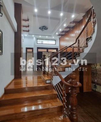 Bán nhà 3 tầng đường Dương Đình Nghệ, DT 109m², đường 7,5m, giá ưu đãi nhất thị trường