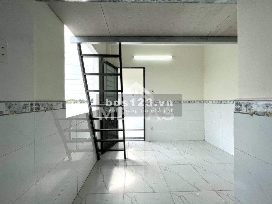 Phòng giá rẻ ngay Tô Ký công viên phần mềm Quang Trung mới xây 100% giá tốt