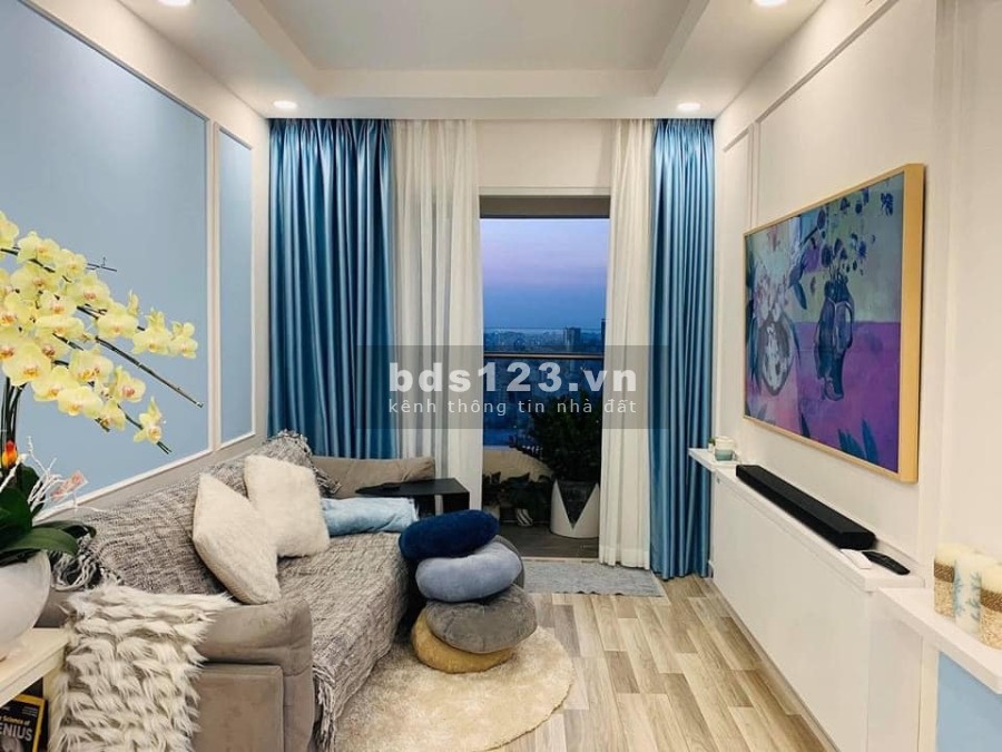 Cho thuê căn hộ diện tích 72m2 tại Terra Royal, quận 3 giá tốt tiện ích đầy đủ
