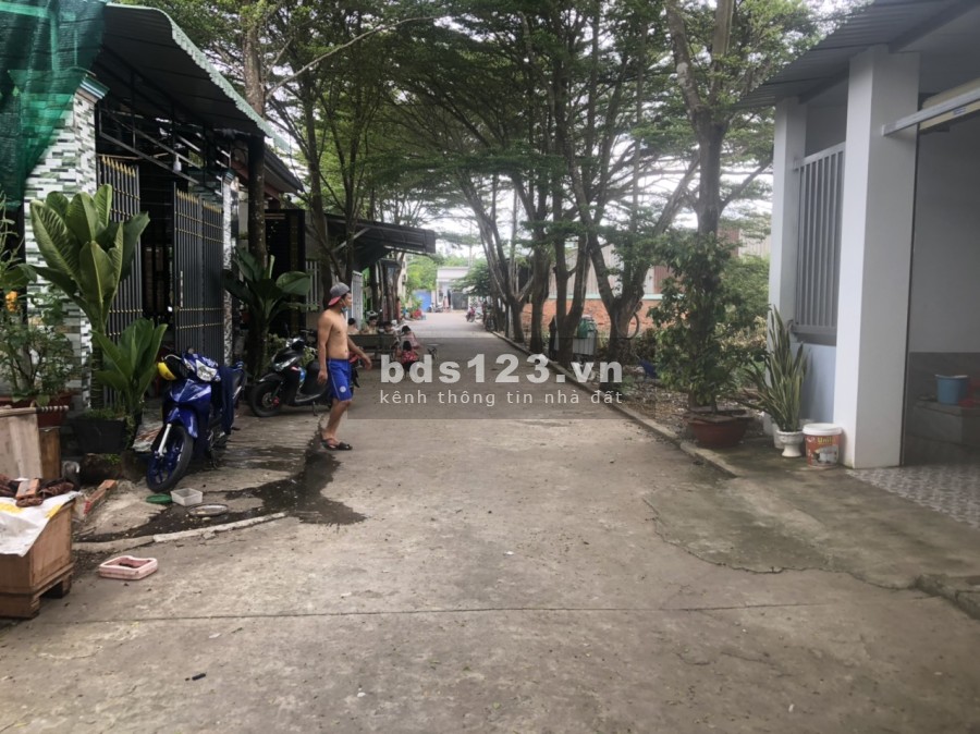 Chủ Vỡ Nợ Bán Gấp Lô đất 105m2(7x15) giá chỉ 890 triệu, hỗ trợ giấy phép xây dựng