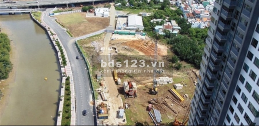 Cần bán căn hộ 125m2 The View Riviera Point tầng 37 bàn giao có nội thất dính tường