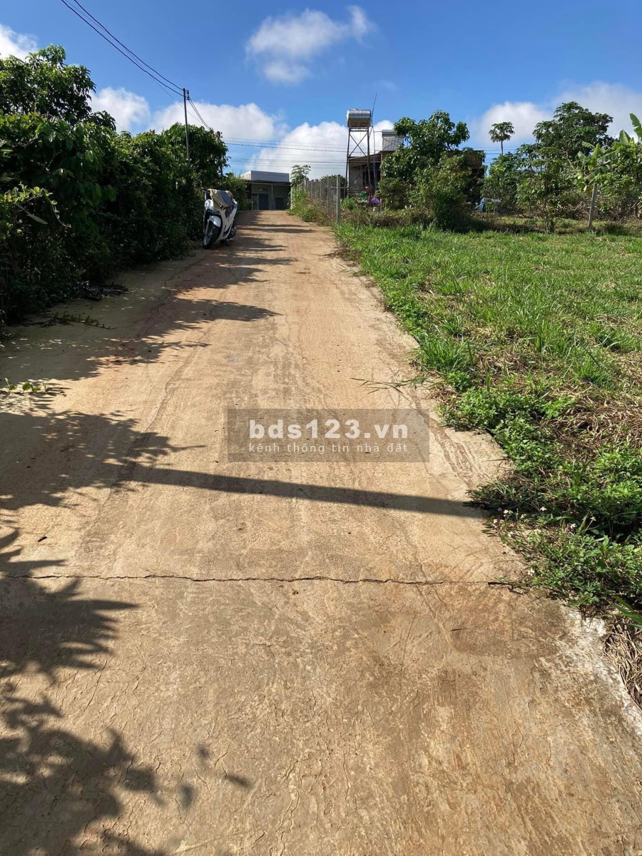 Bán nhanh lô đất thổ cư ngay chợ Lộc Quảng, Bảo Lâm sổ sẵn, sang tên ngay, liên hệ 0909370517