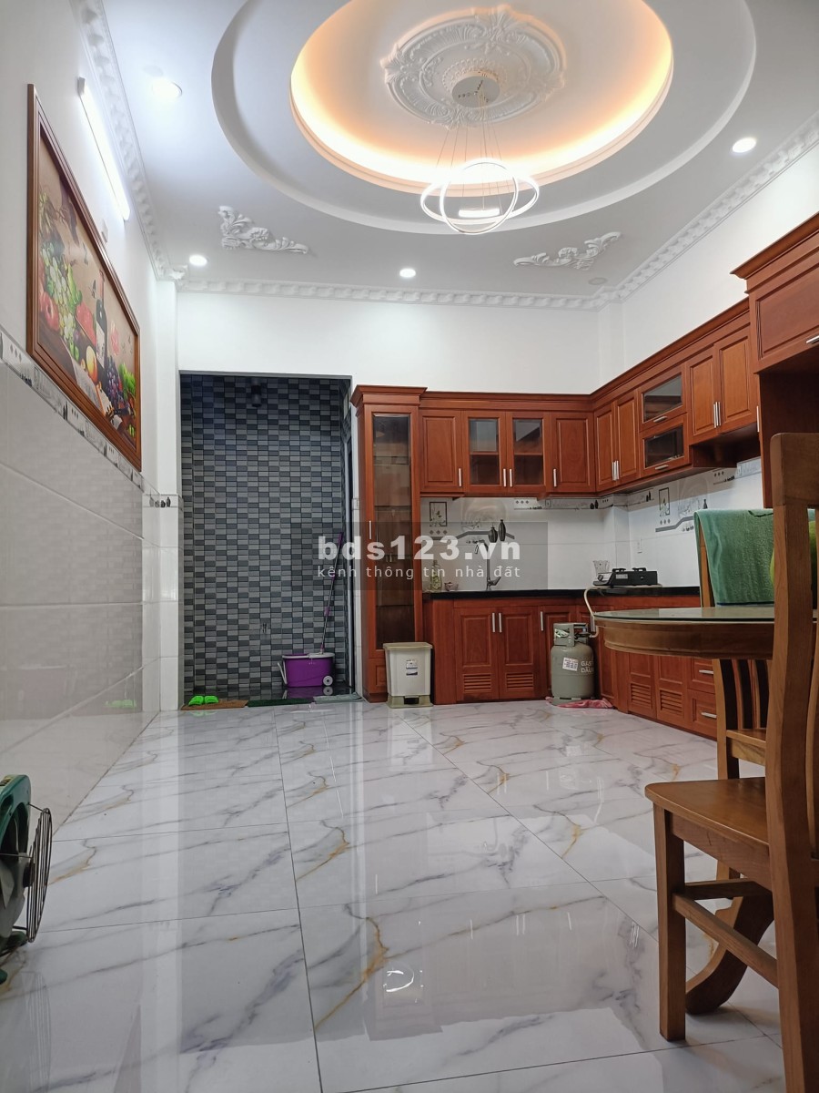 Nhà mặt tiền 4 tầng mới xây phường Thới An Quận 12, giá nhỉnh 9 tỷ, sổ chính chủ
