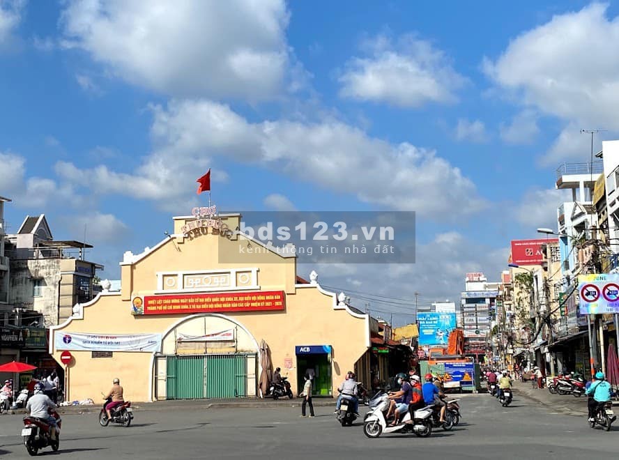 Mặt tiền chợ Thủ Đức vị trí kinh doanh đỉnh cơ hội đầu tư lớn dtsd 104m2 giá 24.5 tỷ