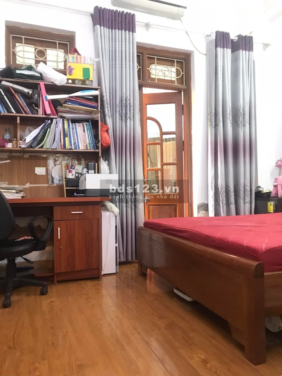 Cần bán gấp siêu phẩm nhà phố Lê Thanh Nghị 50m, MT 8m, 3 mặt thông thoáng chỉ với 6 tỷ đồng