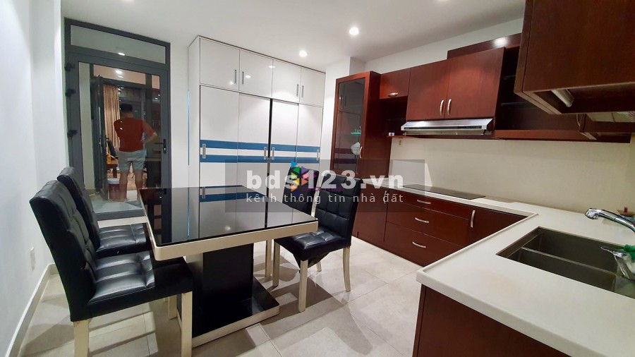 Cho thuê văn phòng hẻm xe hơi Cao Thắng, dtsd 14m2, giá cho thuê 6 triệu/tháng