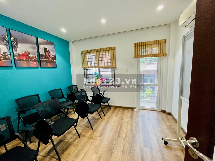Cho thuê văn phòng hẻm xe hơi Cao Thắng, dtsd 14m2, giá cho thuê 6 triệu/tháng