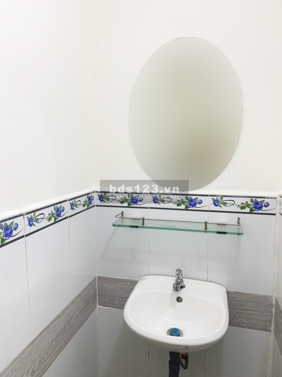 Bán nhà 1 lầu giá 1,2 tỷ hẻm 1234 đường Huỳnh Tấn Phát, phường Tân Phú, Quận 7