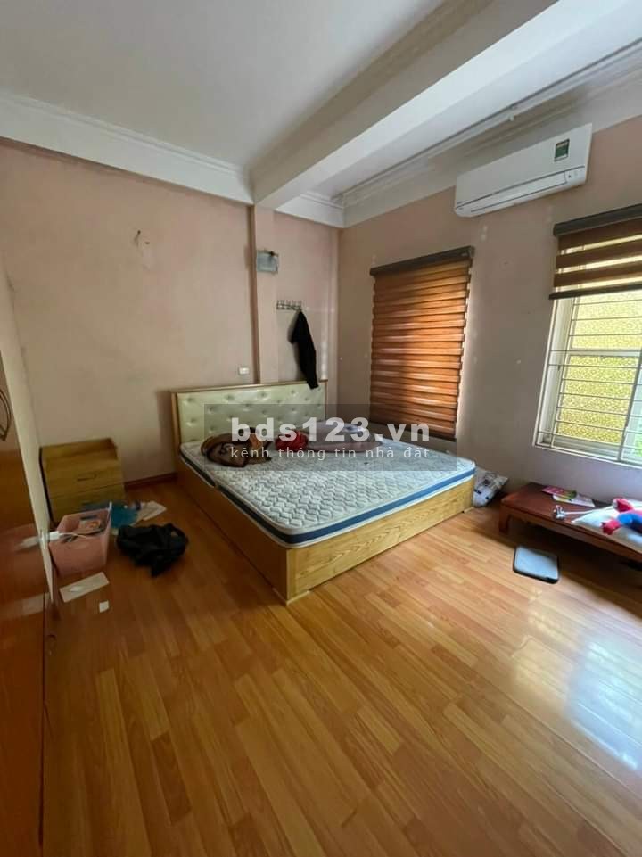 Nhà mặt phố trung tâm phân lô kinh doanh ô tô tránh dừng đỗ 24/7 liên hệ 0865363215