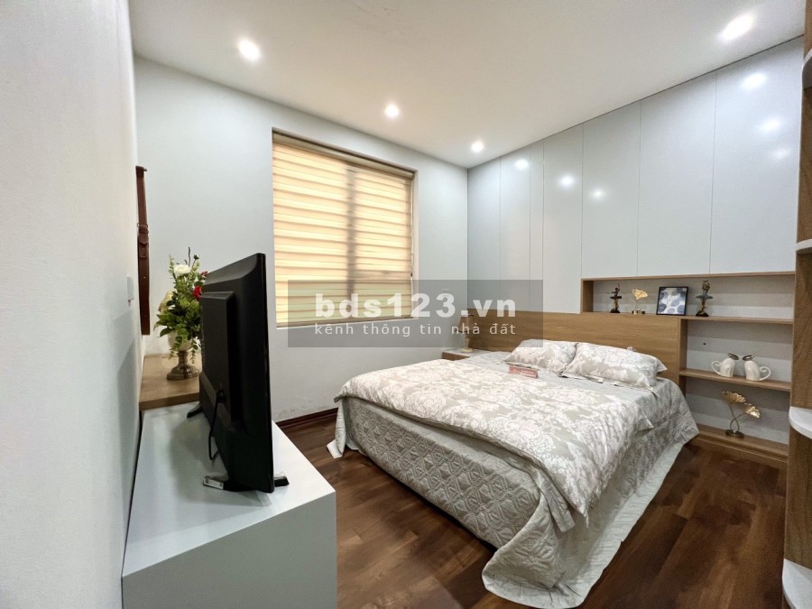 Bán gấp căn hộ 2PN giá chỉ 1.8 tỷ nhận nhà ở ngay, chiết khấu 4%, tiện ích đầy đủ