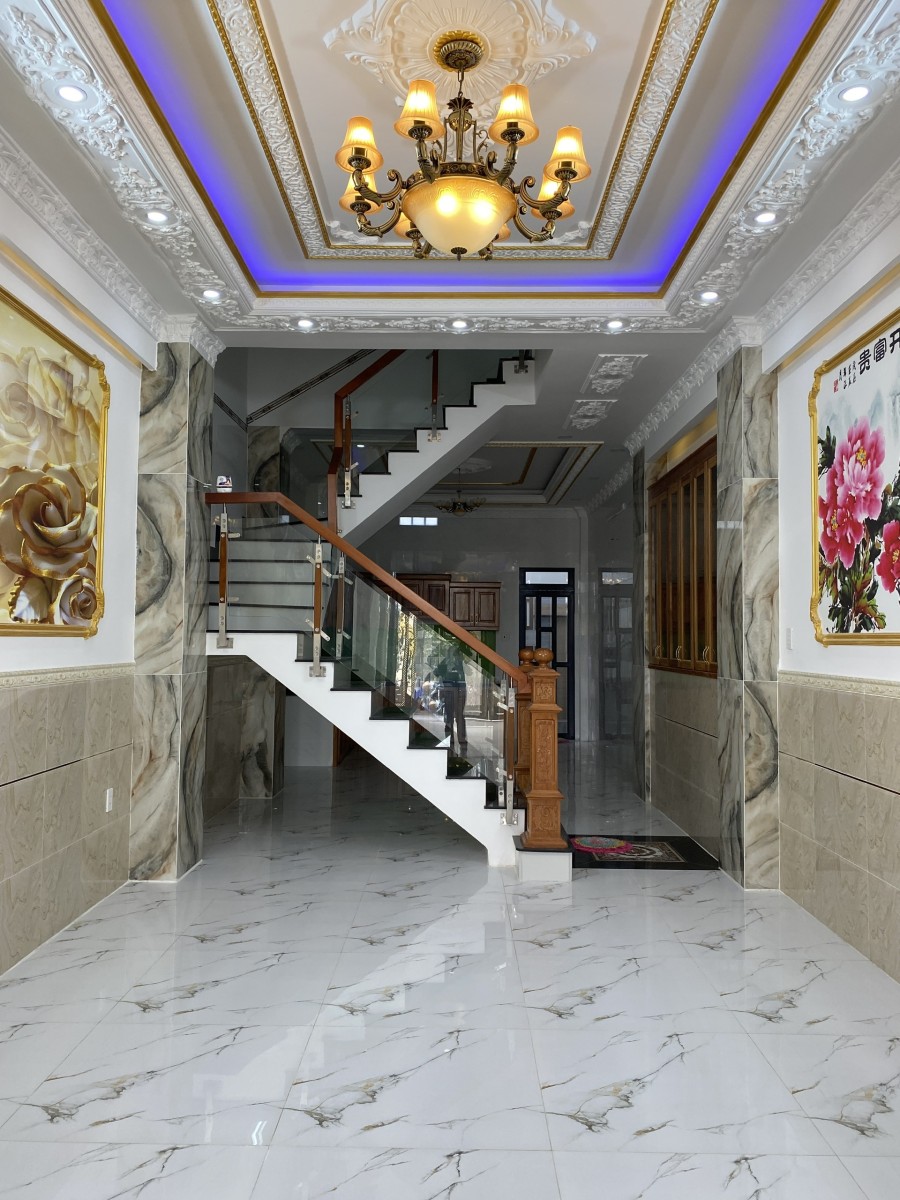 Bán nhà 51/20 đường 18B, vị trí đắc địa, nội thất sang trọng, diện tích 4x22m giá 6.9 tỷ