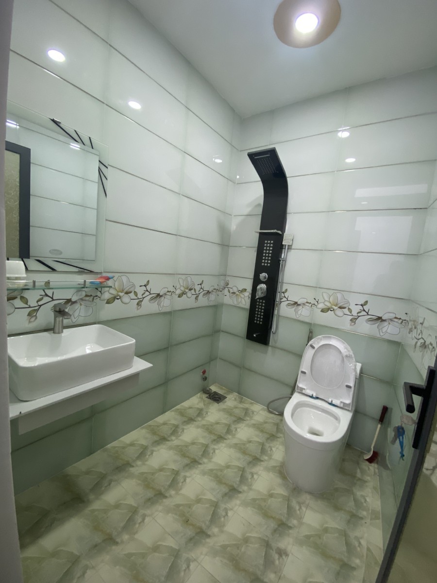 Bán nhà 51/20 đường 18B, vị trí đắc địa, nội thất sang trọng, diện tích 4x22m giá 6.9 tỷ