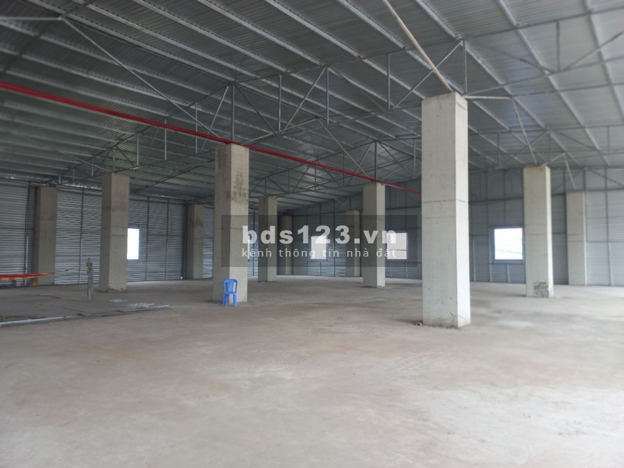 Cho thuê kho xưởng 1560m2 mặt tiền tại Thuận An - Bình Dương. Cho thuê diện tích từ 300m2 trở lên
