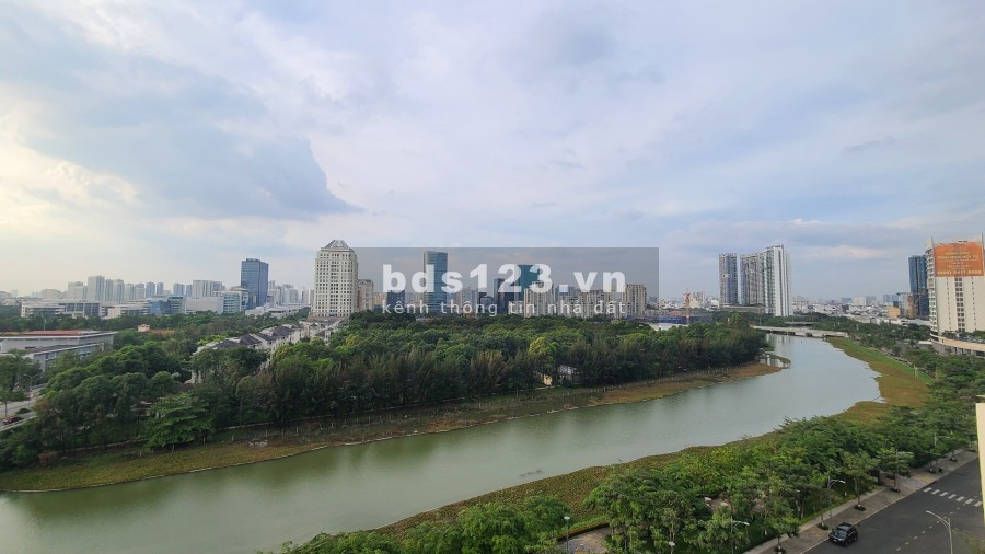 Bán căn hộ Midtown M5 - 3 Phòng, 3 wc dtsd 130m2, nhà bàn giao hoàn thiện tầng cao view sông
