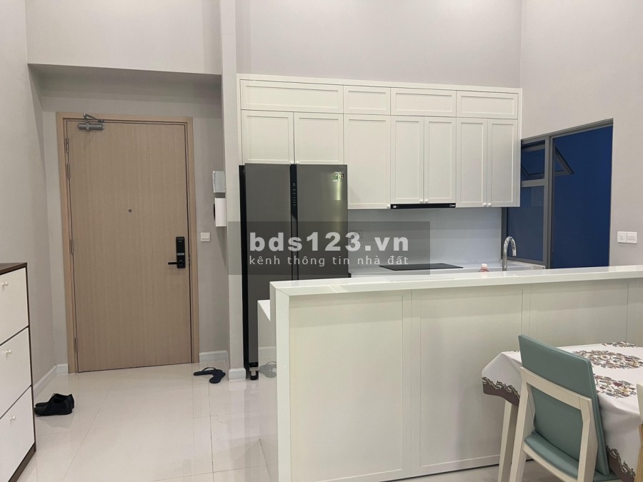 Cho thuê căn hộ Palm hetights 2PN Giá thuê 35 triệu/tháng không bao phí, lh 0375825397