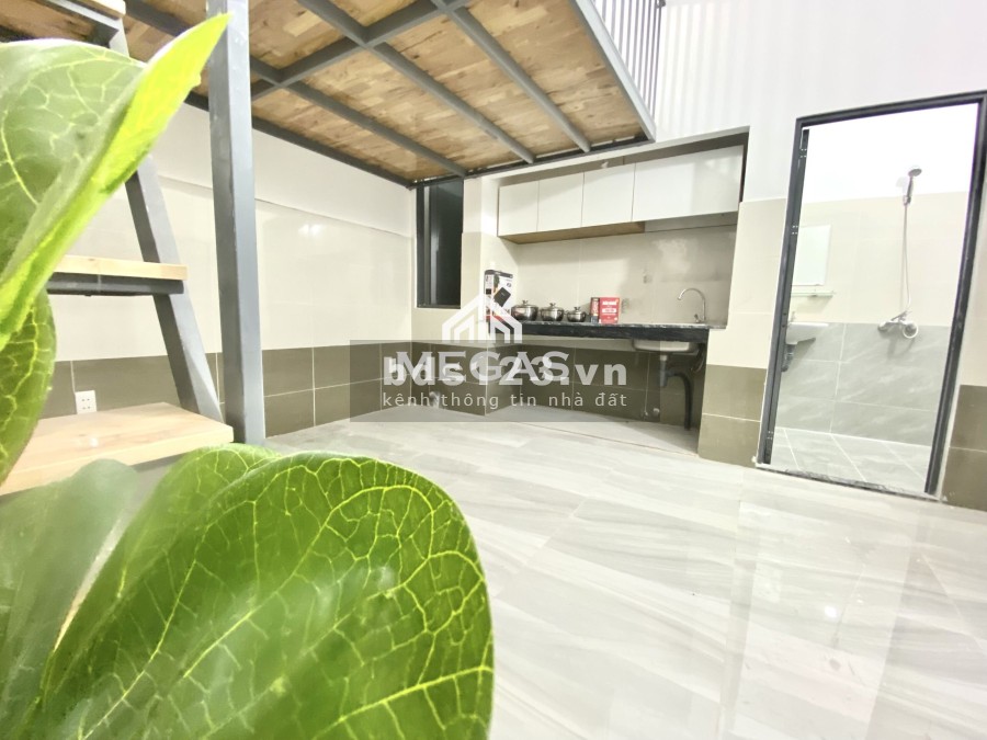 Mới 100%, Phòng Đầy Đủ Nội Thất, Cửa Sổ Lớn ngay Lê Trọng Tấn, giá rẻ