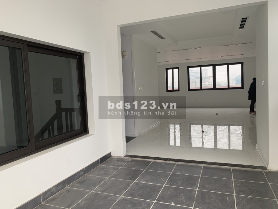 Tôi chính chủ cần bán nhà Vạn Kiếp Hoàn Kiếm diện tích 130m2 đúc kiên cố 8 tầng