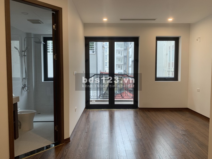 Tôi chính chủ cần bán nhà Vạn Kiếp Hoàn Kiếm diện tích 130m2 đúc kiên cố 8 tầng