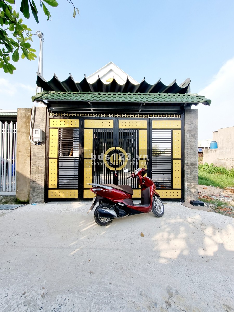 Bán nhà 1 trệt 1 lửng sổ riêng chợ Quang Thắng, dtsd 185m², giá 2,4 tỷ đồng tặng nội thất cơ bản