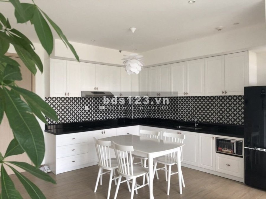 Cho thuê căn hộ Palm Heights 2 phòng ngủ, 2 nhà vệ sinh, giá 15 triệu bao phí, full nội thất