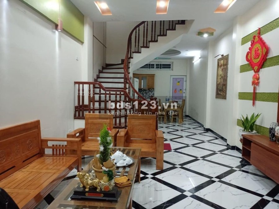 Bán nhà 35m2,2 xây mới 5 tầng phố Tôn Đức thắng đầy đủ công năng giá bán 3.9 tỷ