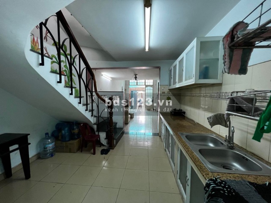 Nhà mặt tiền Lê Lai, 4 tầng đẹp kiên cố cạnh Khu Bàu Cát giá bán chỉ 6,4 tỷ, lh 0905077280