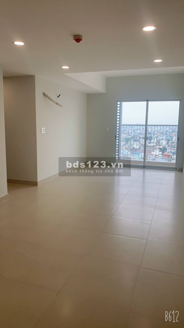 Giá bán 2.850 tỷ cho căn 71.43 m2 full NT căn hộ Carillon 7 ngay Đầm Sen