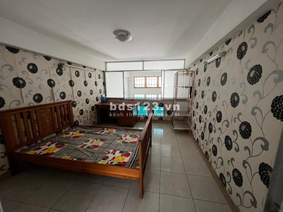 Nhà mặt tiền Lê Lai, 4 tầng đẹp kiên cố cạnh Khu Bàu Cát giá bán chỉ 6,4 tỷ, lh 0905077280