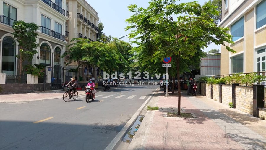 Về Quê Sinh Sống Bán Rẻ Nhà diện tích 26,8m² Phạm Văn Hân, Bình Thạnh
