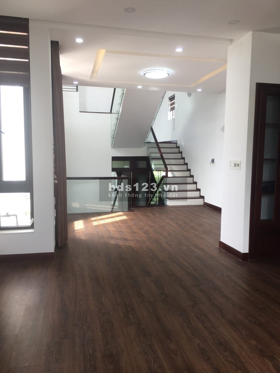 Nhà bán khu vực nam Hoà Xuân, Đà Nẵng đúc kiên cố 4 tầng, 4 phòng giá chỉ hơn 6 tỷ