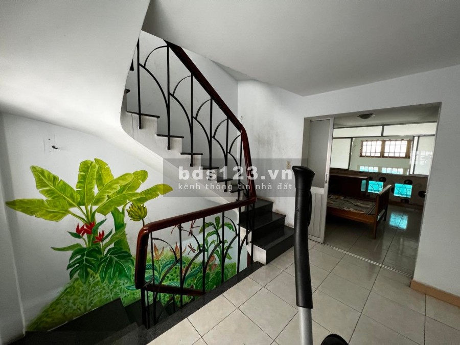 Nhà mặt tiền Lê Lai, 4 tầng đẹp kiên cố cạnh Khu Bàu Cát giá bán chỉ 6,4 tỷ, lh 0905077280