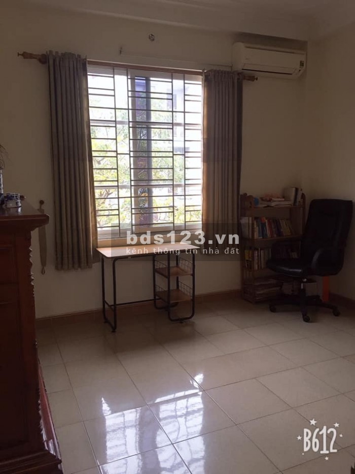 Bán nhà Tả Thanh Oai ô tô đỗ cửa diện tích sử dụng 32m2, giá bán 2,7 tỷ, lh 0967119669
