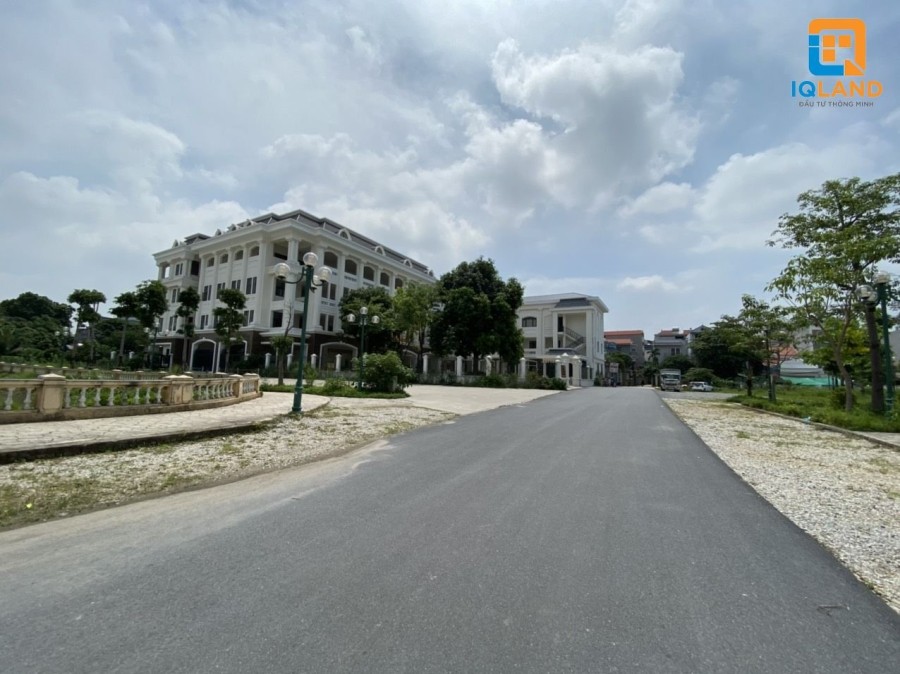 Bán rẻ đất Đản Dị đường thông ô tô tránh cạnh nhà Văn Hoá sổ đỏ chính chủ, giá tốt