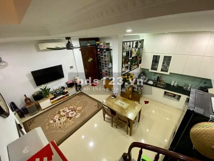 Cực hiếm cực sốc Long Biên ô tô đỗ cửa 5 tầng mới cong 43m2 nhỉnh 3 tỷ lh 0981398926