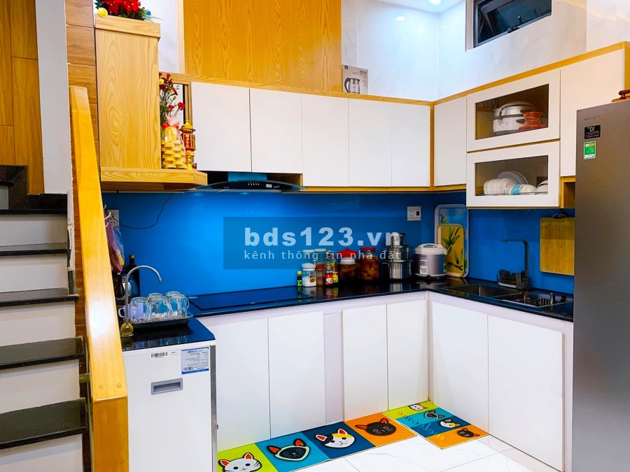 Kẹt tiền bán gấp căn nhà Lý Tự Trọng, Hải Châu, 67m2x2T, chỉ 3.7 Tỷ TL