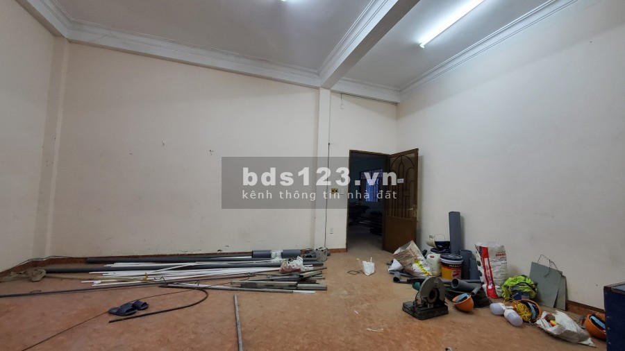 Cho thuê kho rộng 1000m2 mặt tiền Mã Lò, phường Bình Trị Đông A, Quận Bình Tân.