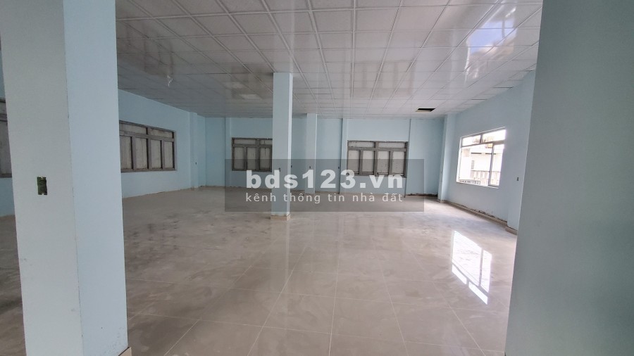 Cho thuê kho rộng 1000m2 mặt tiền Mã Lò, phường Bình Trị Đông A, Quận Bình Tân.